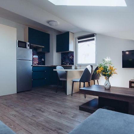 Seasons Apartmani Osijek Exterior foto